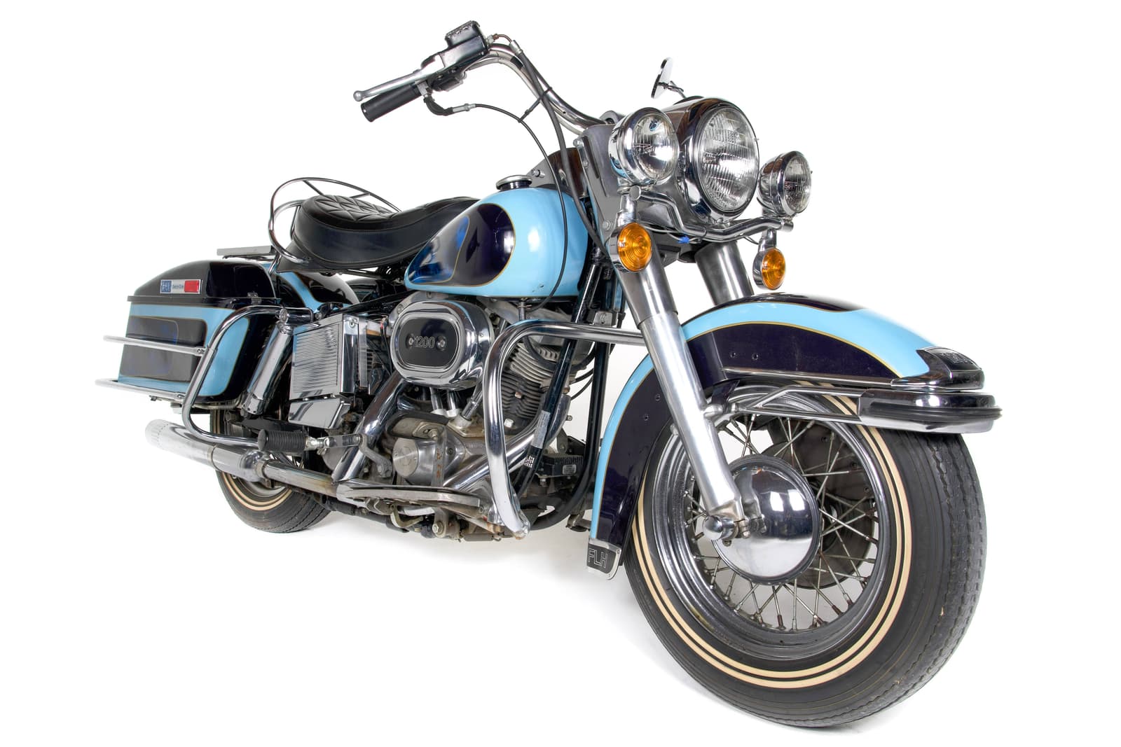 Elvis Presley’s 1976 Harley Davidson FLH 1200 Electra Glide with Signed Original Title - Image