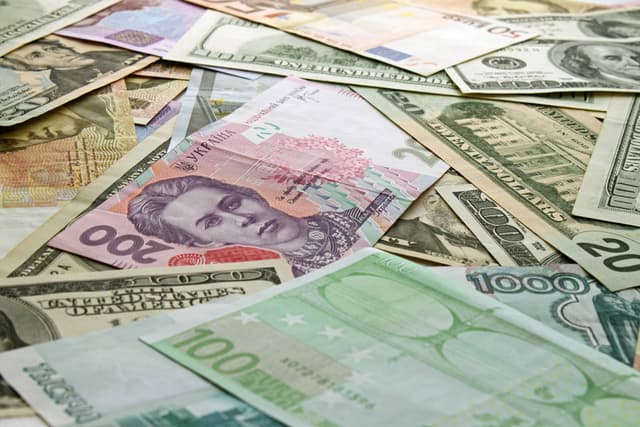 How Converting Currency Can Help You Invest Worldwide Img