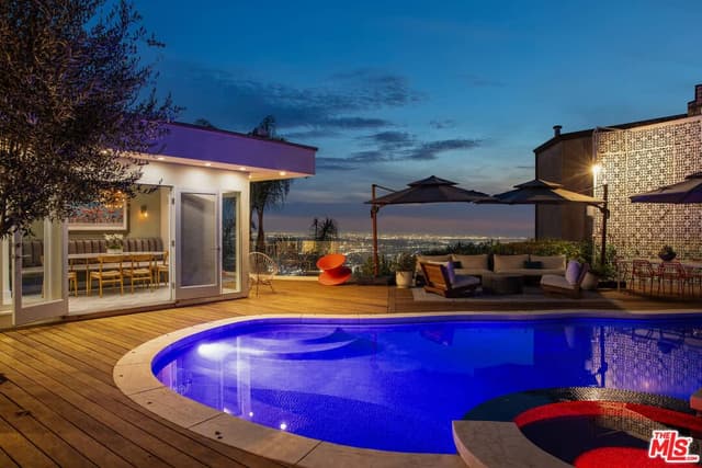 Luxury Living with Stunning Views at 2137 Sunset Plaza Dr Img