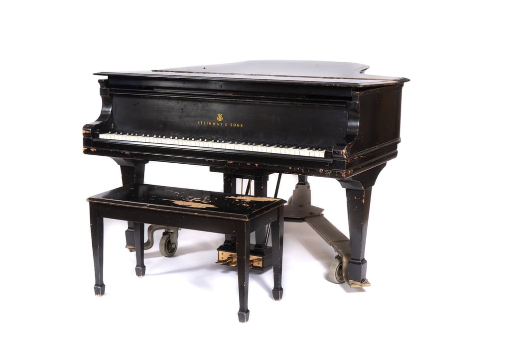 1905 Steinway & Sons B Piano - Sunset Sound Studio 2