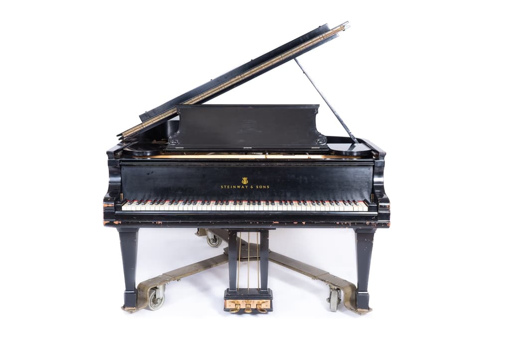 1905 Steinway & Sons B Piano - Sunset Sound Studio 2